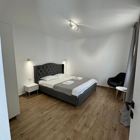 Nord 22 Villa Constanta Bagian luar foto