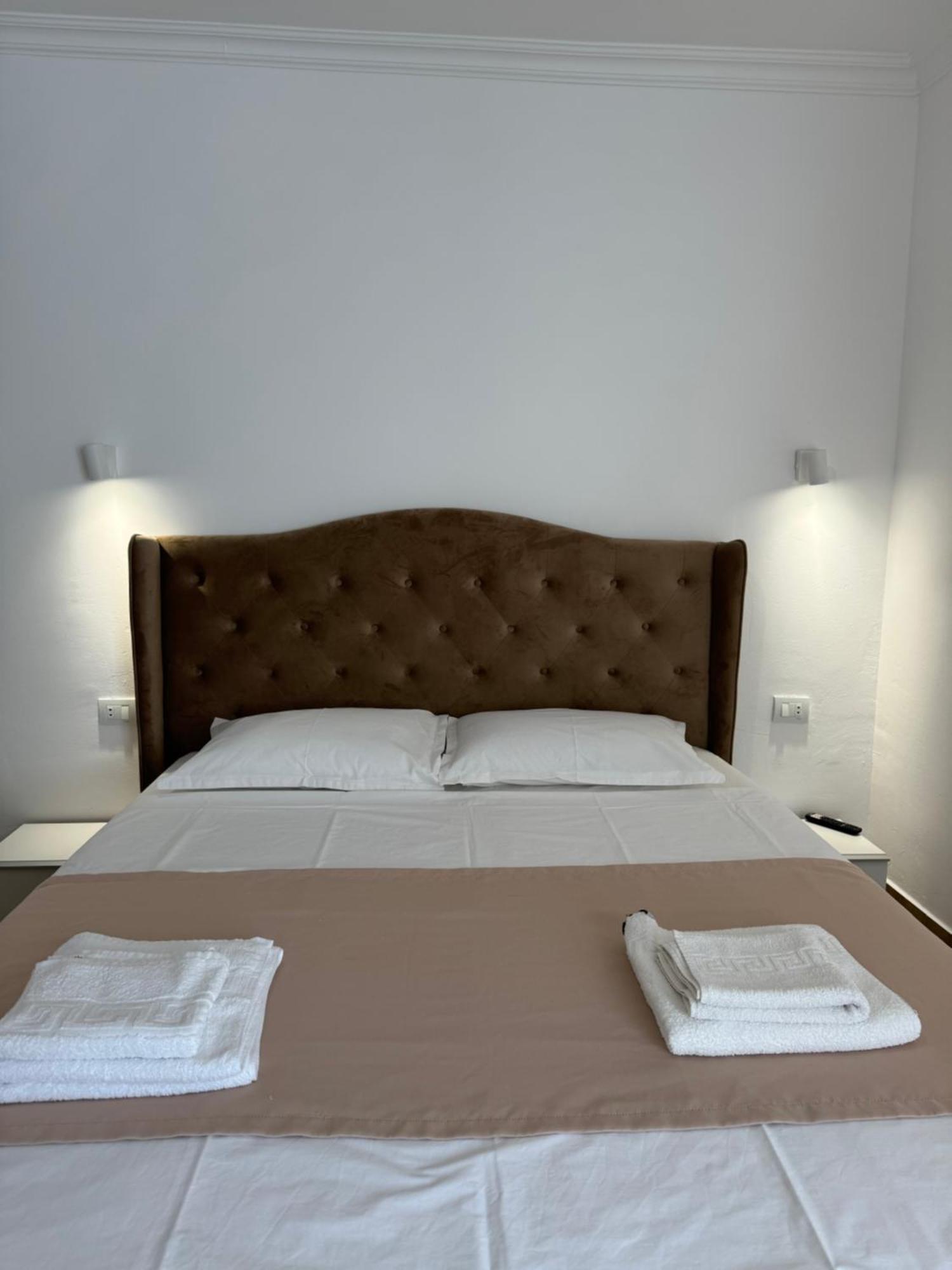 Nord 22 Villa Constanta Bagian luar foto